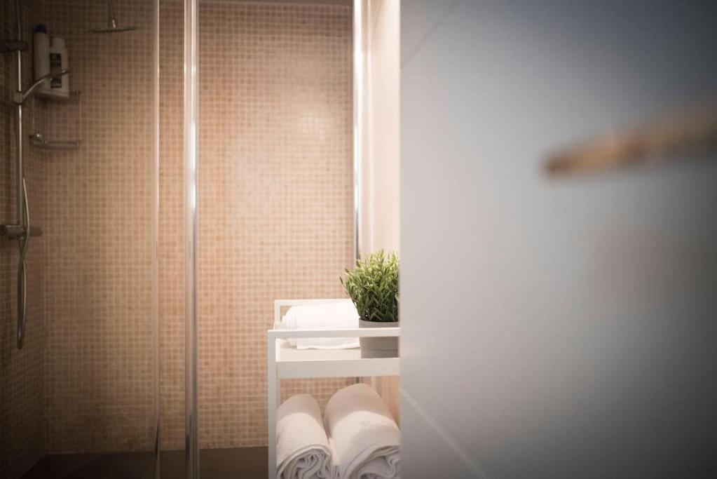 Apartamento En Centro Historico Con Patio Romano San Lorenzo de El Escorial Bagian luar foto