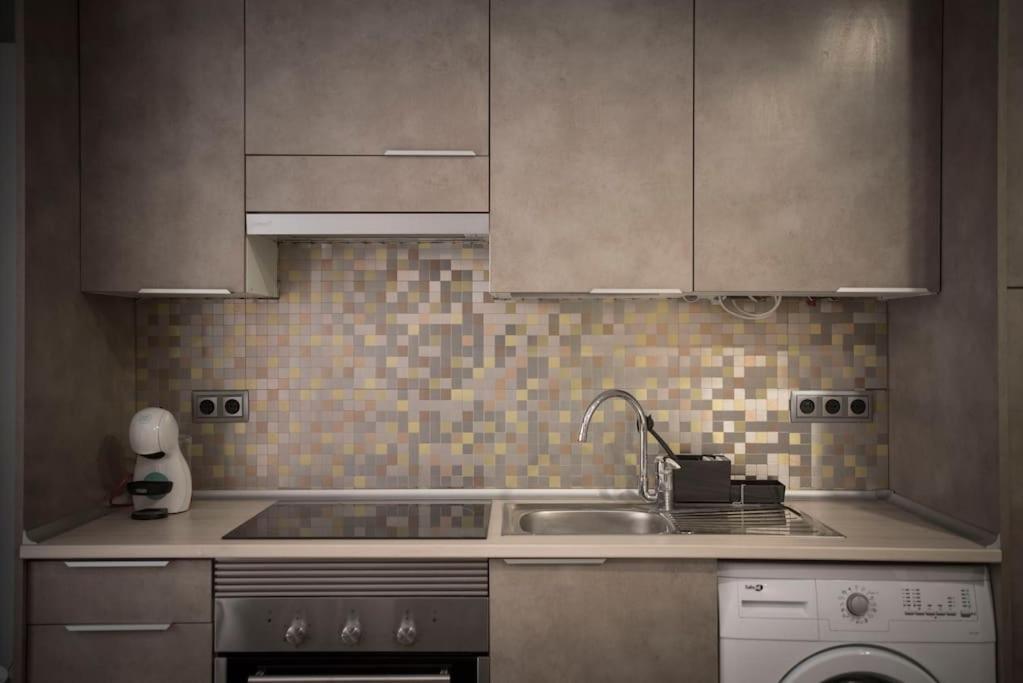 Apartamento En Centro Historico Con Patio Romano San Lorenzo de El Escorial Bagian luar foto