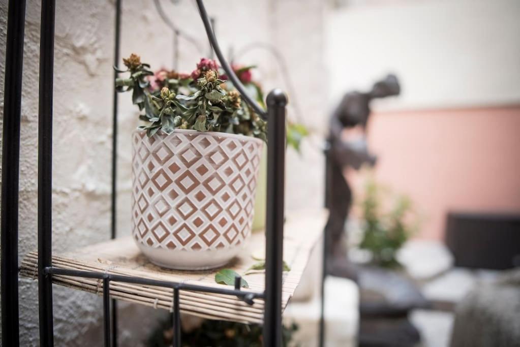 Apartamento En Centro Historico Con Patio Romano San Lorenzo de El Escorial Bagian luar foto