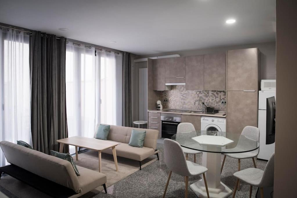 Apartamento En Centro Historico Con Patio Romano San Lorenzo de El Escorial Bagian luar foto
